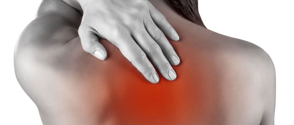 back pain in the scapula area